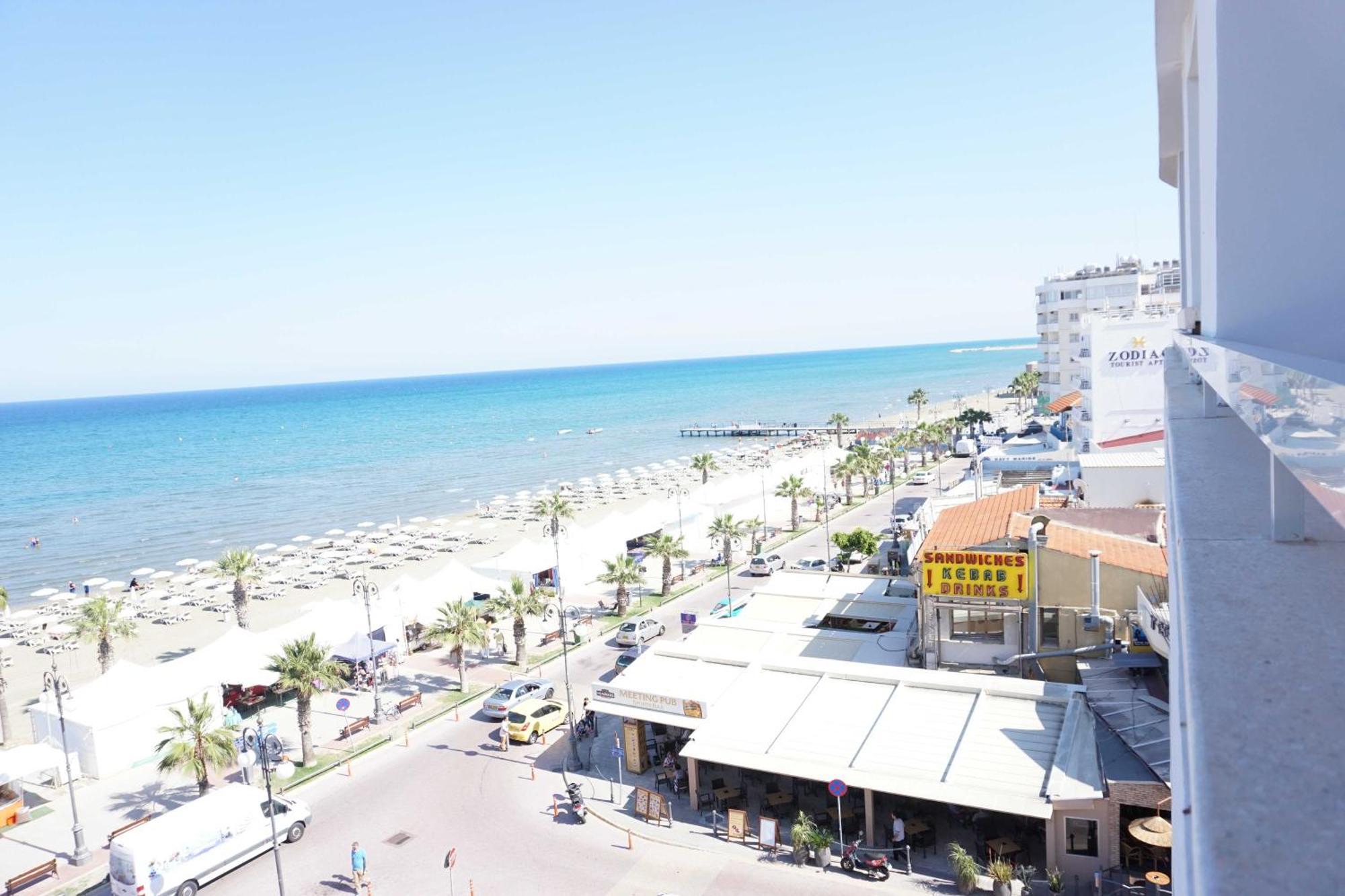 Lazuli Sea View Beachfront Ap 21 Lárnaca Exterior foto