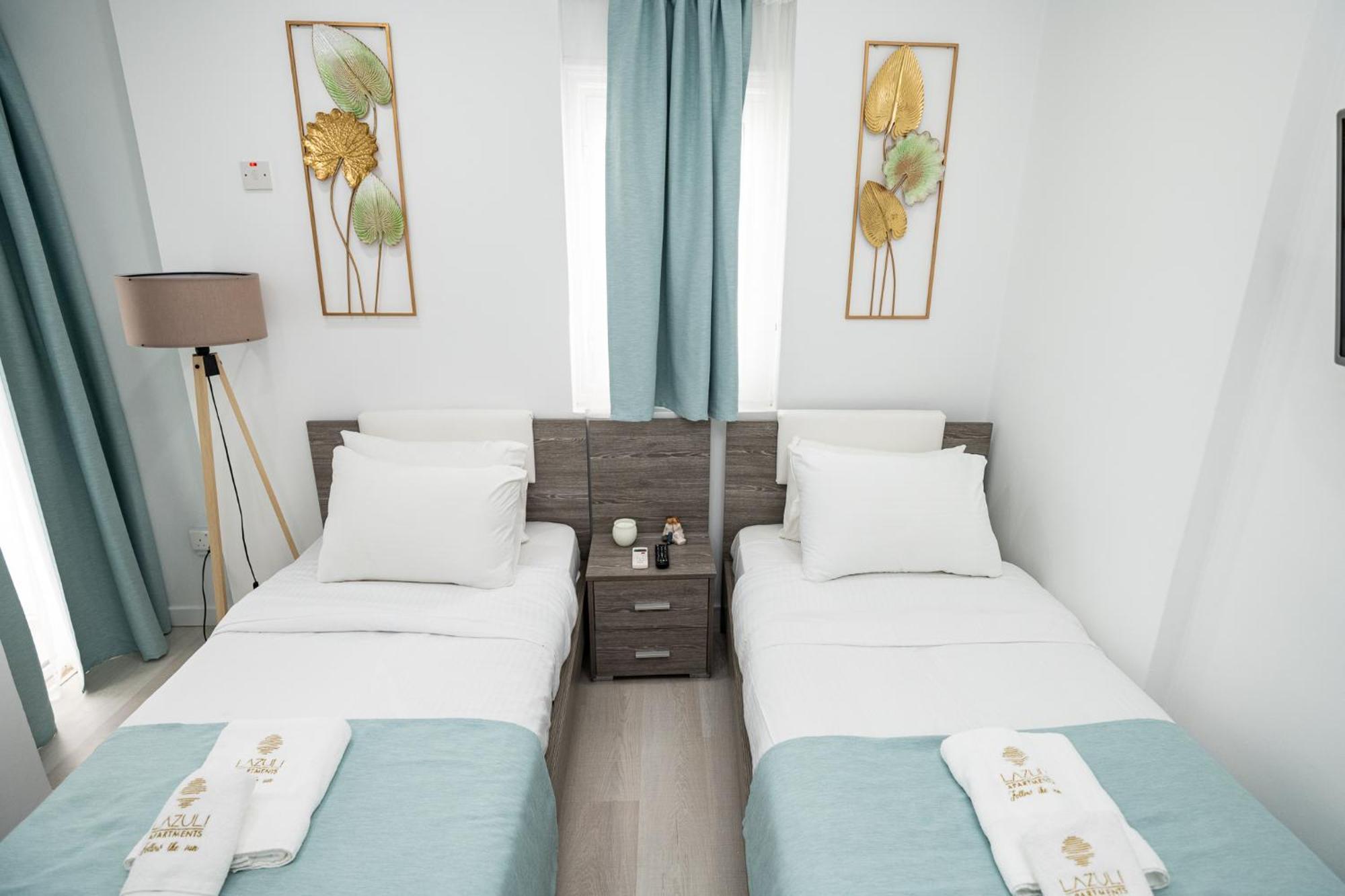 Lazuli Sea View Beachfront Ap 21 Lárnaca Exterior foto
