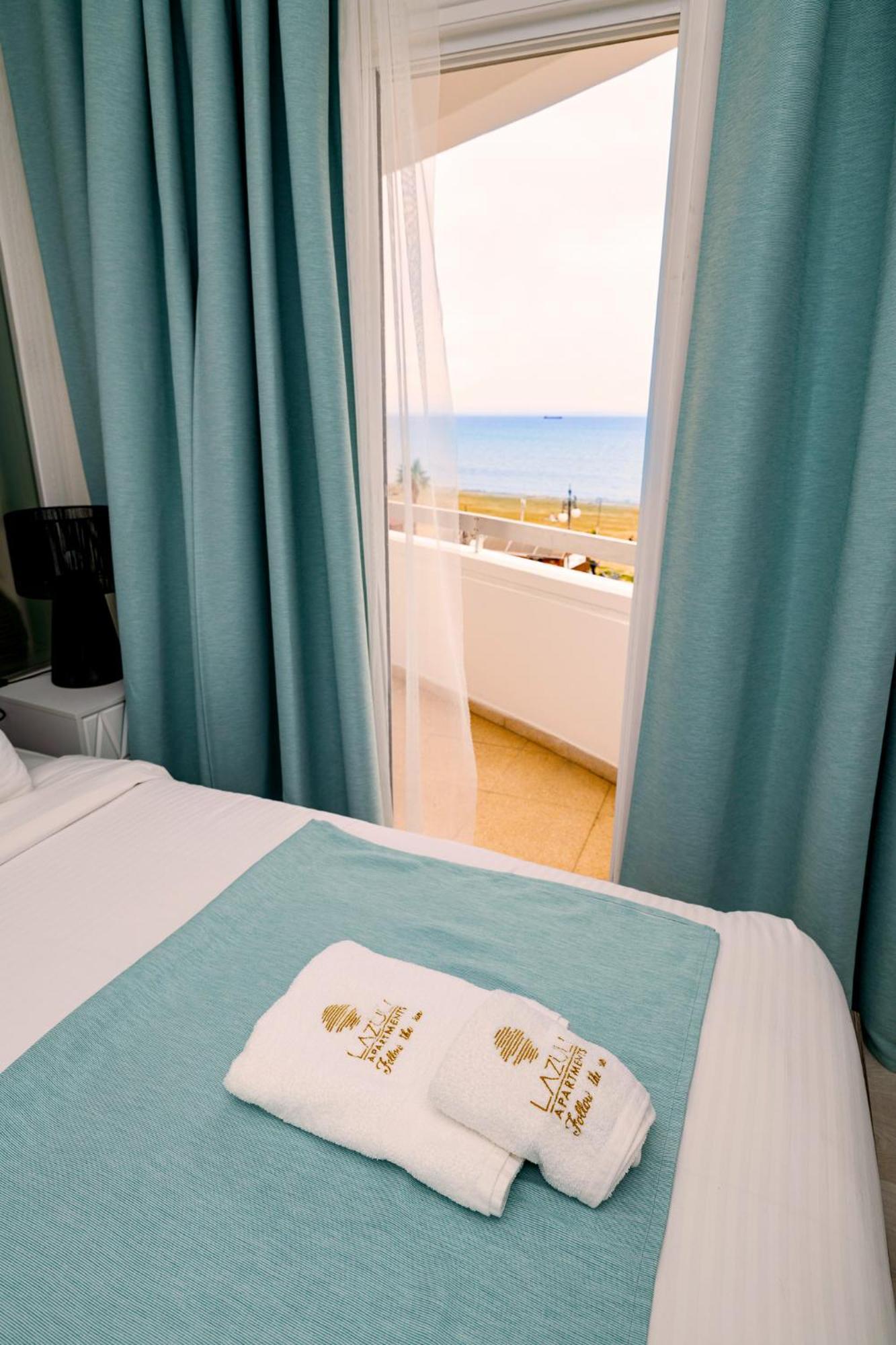 Lazuli Sea View Beachfront Ap 21 Lárnaca Exterior foto